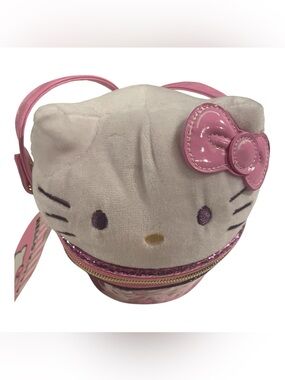 Sanrio Girls Tween Purse Hello  Kitty Cupcake Shape Mini-Bag Crossbody
